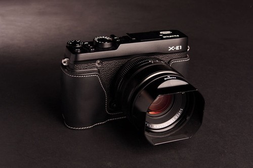 Custodia mezza fotocamera vera
